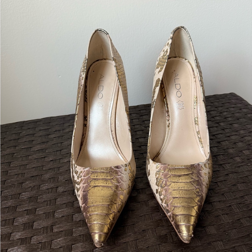 Aldo Metallic Gold and Tan Snakeskin Heels